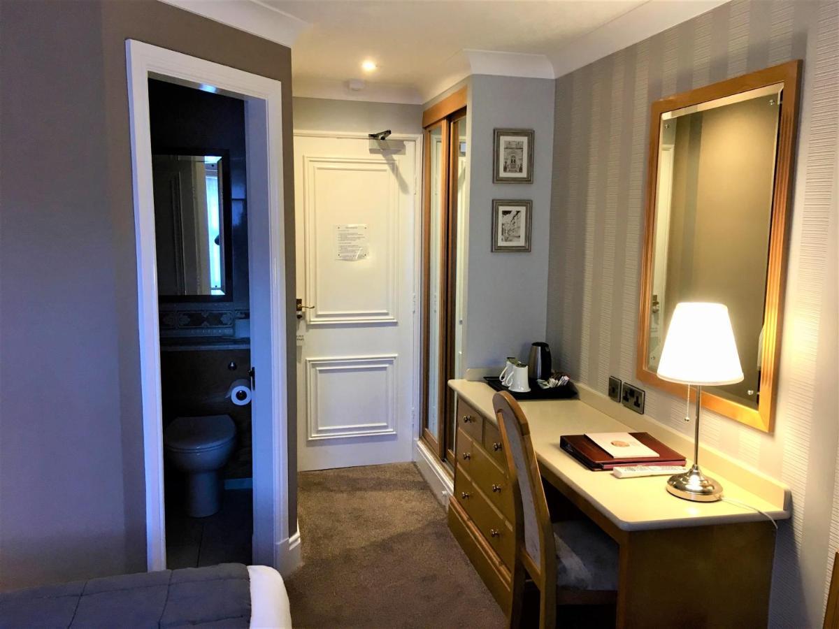 דארוון Astley Bank Hotel מראה חיצוני תמונה
